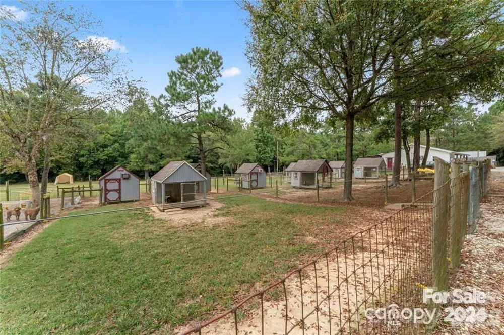 10560 Lake Royalle Road Spring Hope, NC 27882