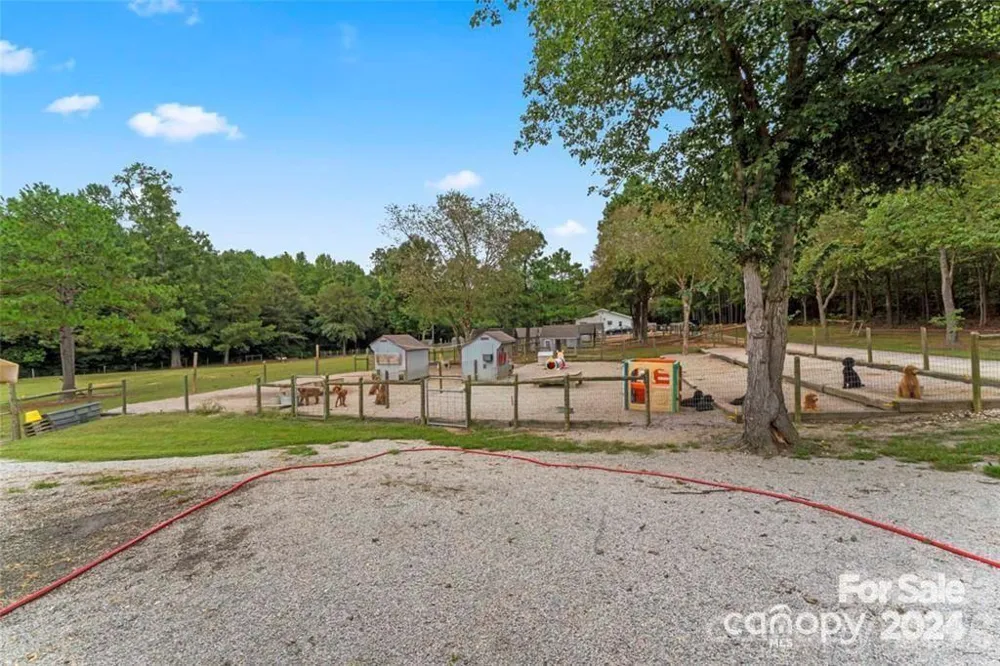 10560 Lake Royalle Road Spring Hope, NC 27882