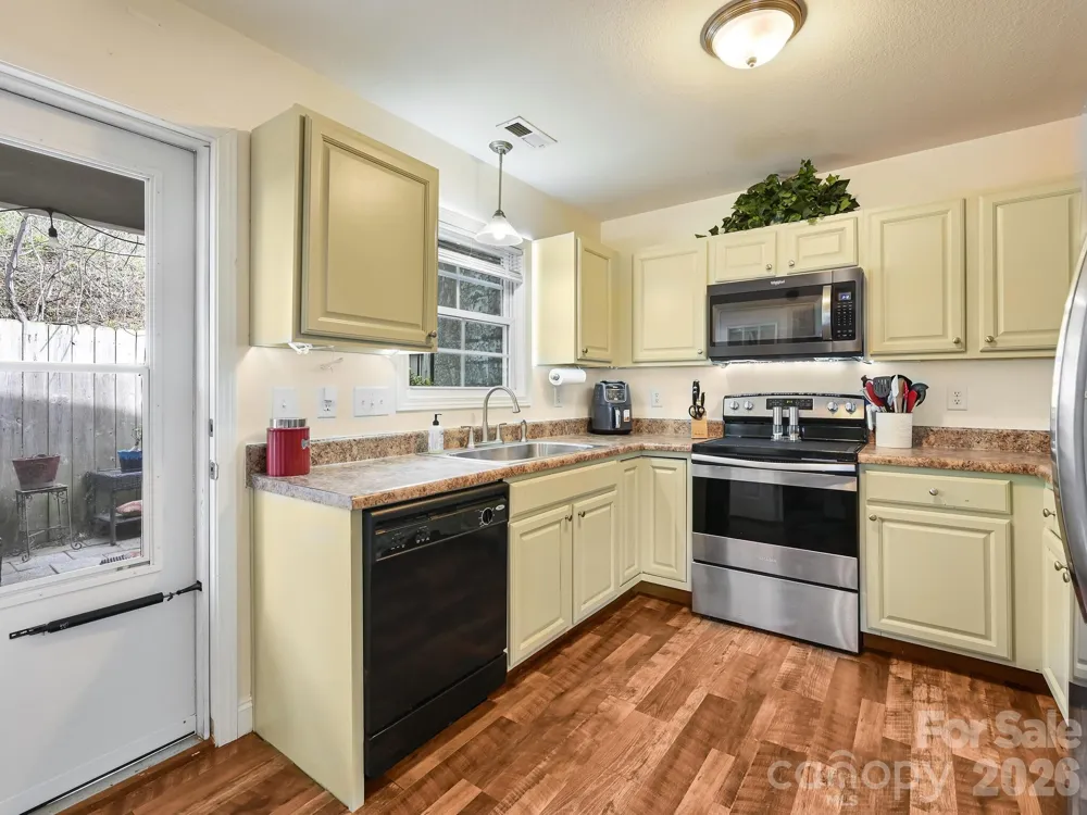 7 Mahogany Road Arden, NC 28704