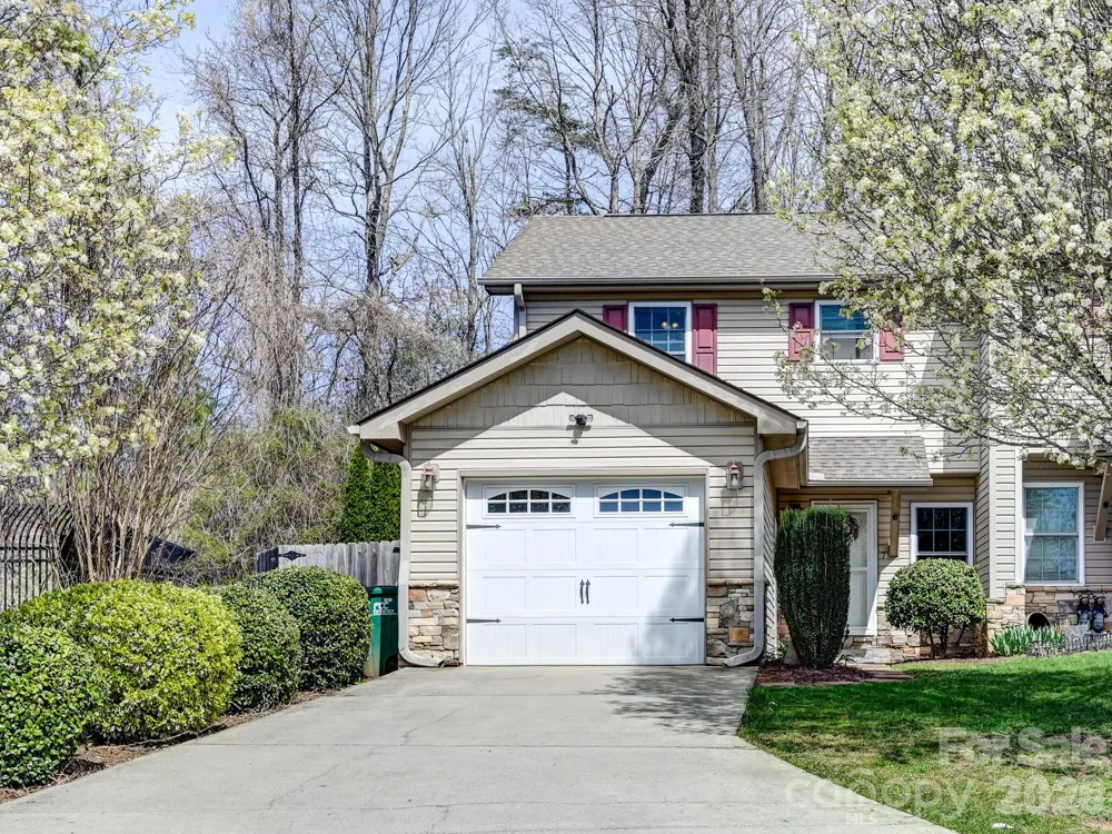 7 Mahogany Road Arden, NC 28704