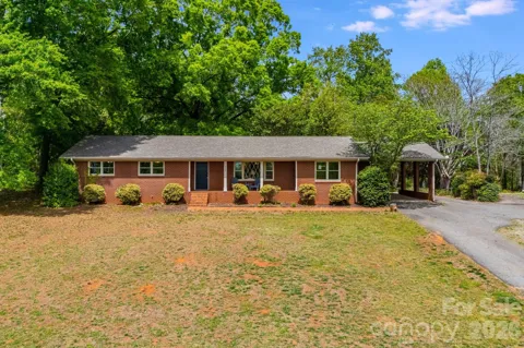 1737 Whitesides Road