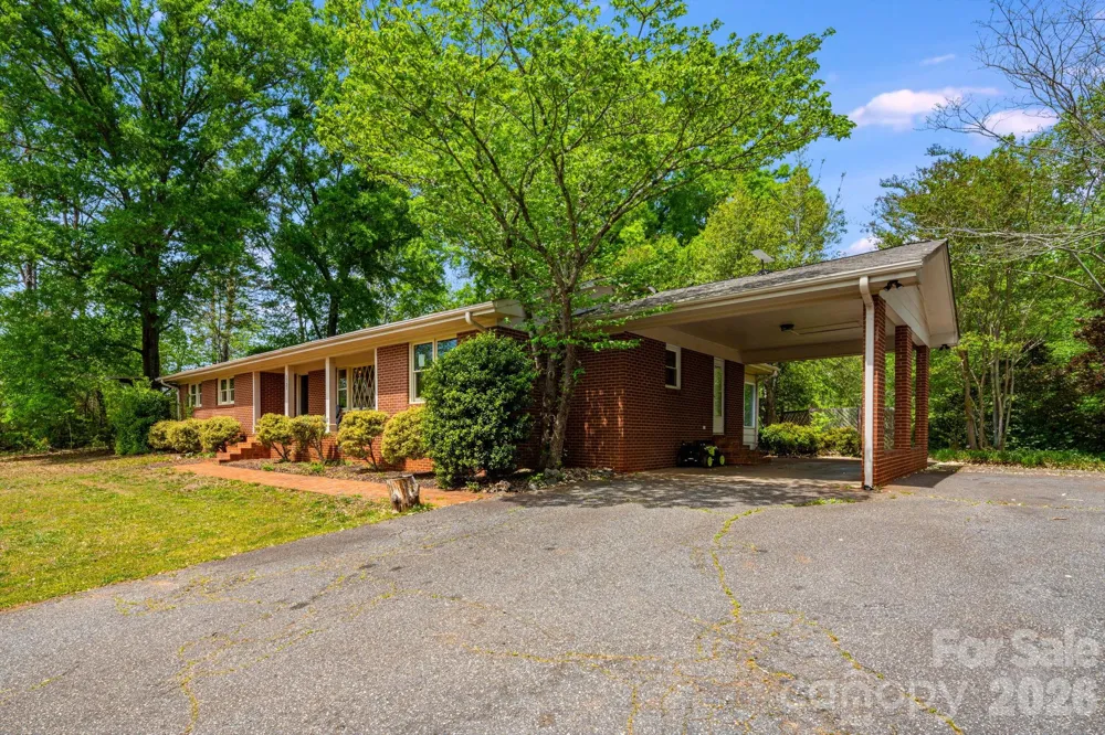 1737 Whitesides Road Forest City, NC 28043