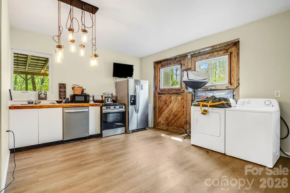 1737 Whitesides Road Forest City, NC 28043