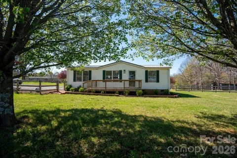 889 Tabor Road