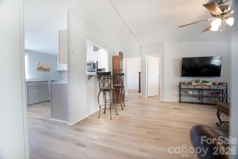 889 Tabor Road Olin, NC 28660