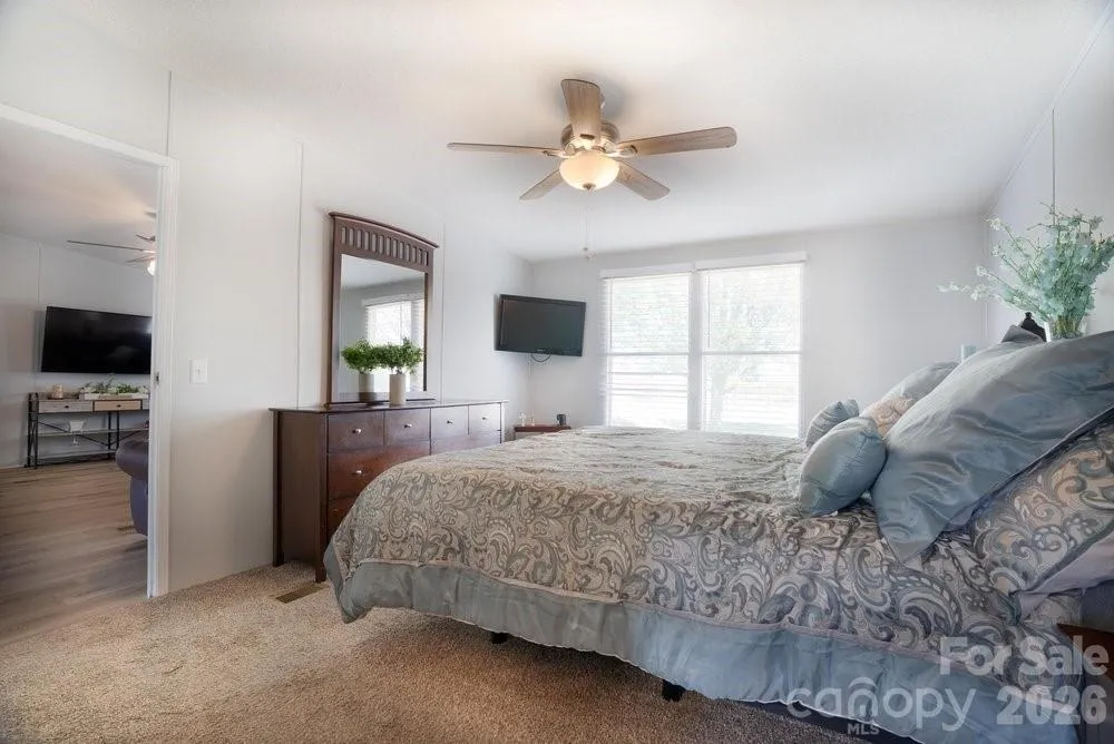889 Tabor Road Olin, NC 28660