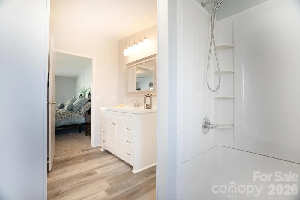 889 Tabor Road Olin, NC 28660