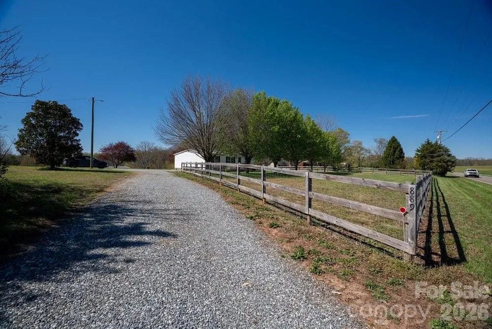 889 Tabor Road Olin, NC 28660