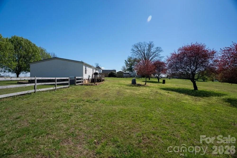 889 Tabor Road Olin, NC 28660