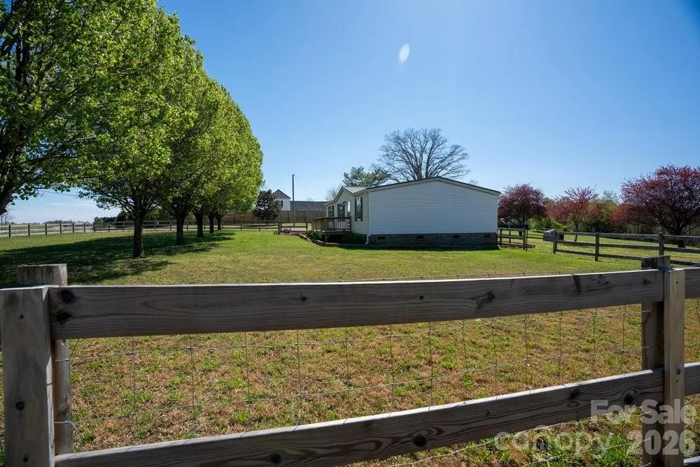 889 Tabor Road Olin, NC 28660