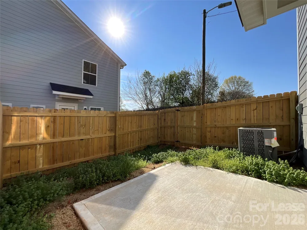 128 18th Street Place NW Hickory, NC 28601
