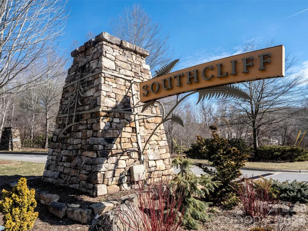 506 Southcliff Parkway Fairview, NC 28730