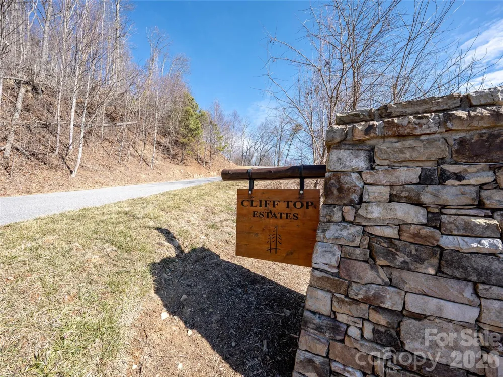 506 Southcliff Parkway Fairview, NC 28730