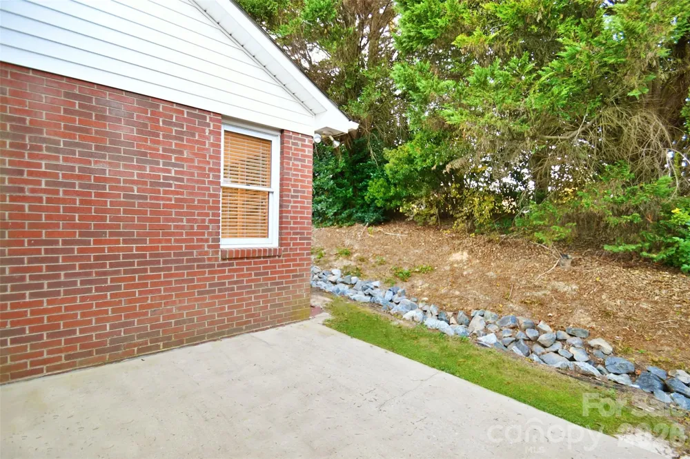 19968 Oak Leaf Circle Cornelius, NC 28031