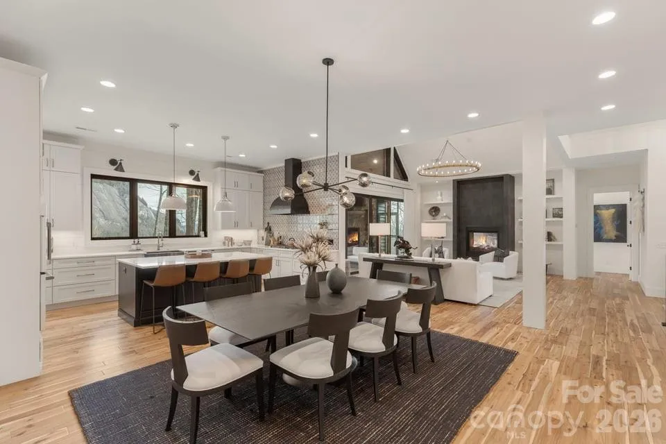 692 Lost Trail Highlands, NC 28741