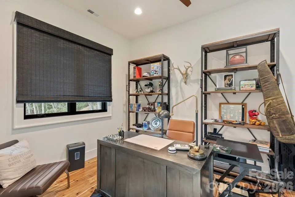 692 Lost Trail Highlands, NC 28741