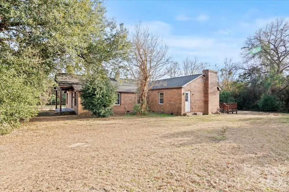 32 Roddy Street Cheraw, SC 29520