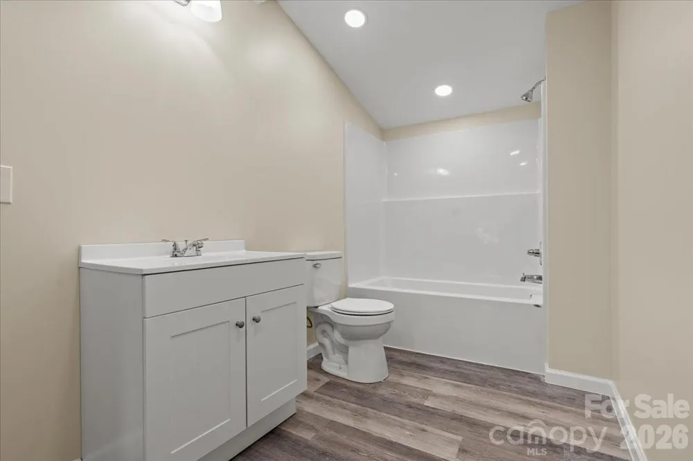 32 Roddy Street Cheraw, SC 29520