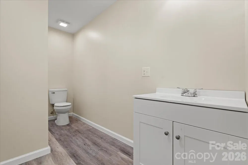 32 Roddy Street Cheraw, SC 29520