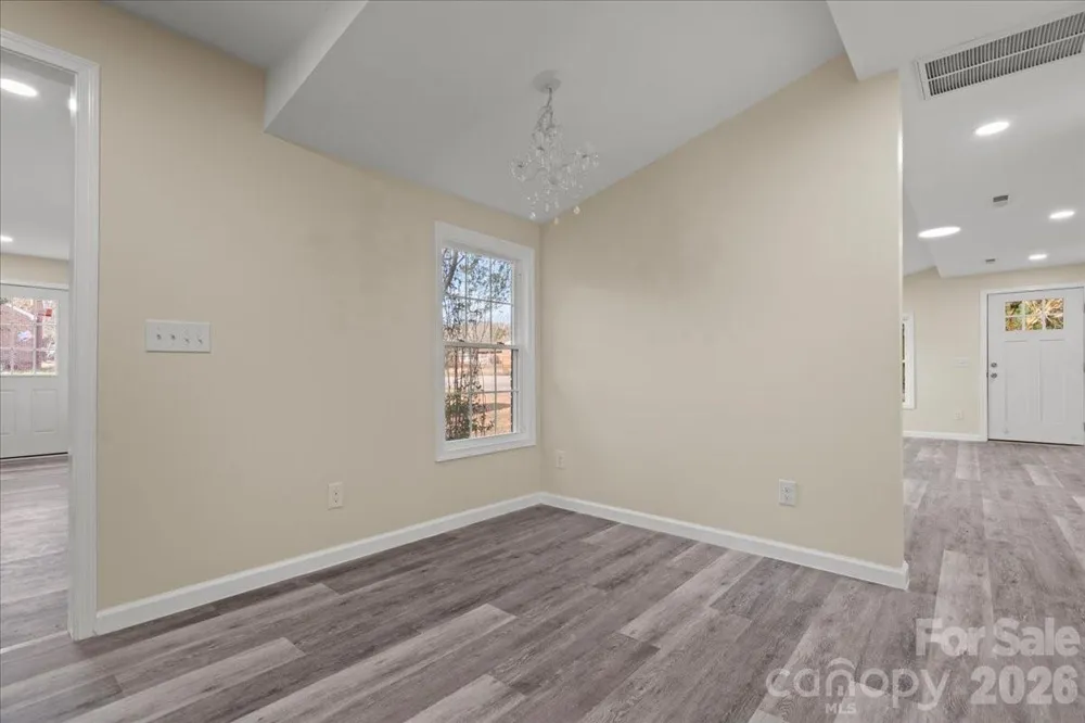 32 Roddy Street Cheraw, SC 29520