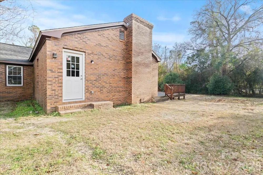 32 Roddy Street Cheraw, SC 29520
