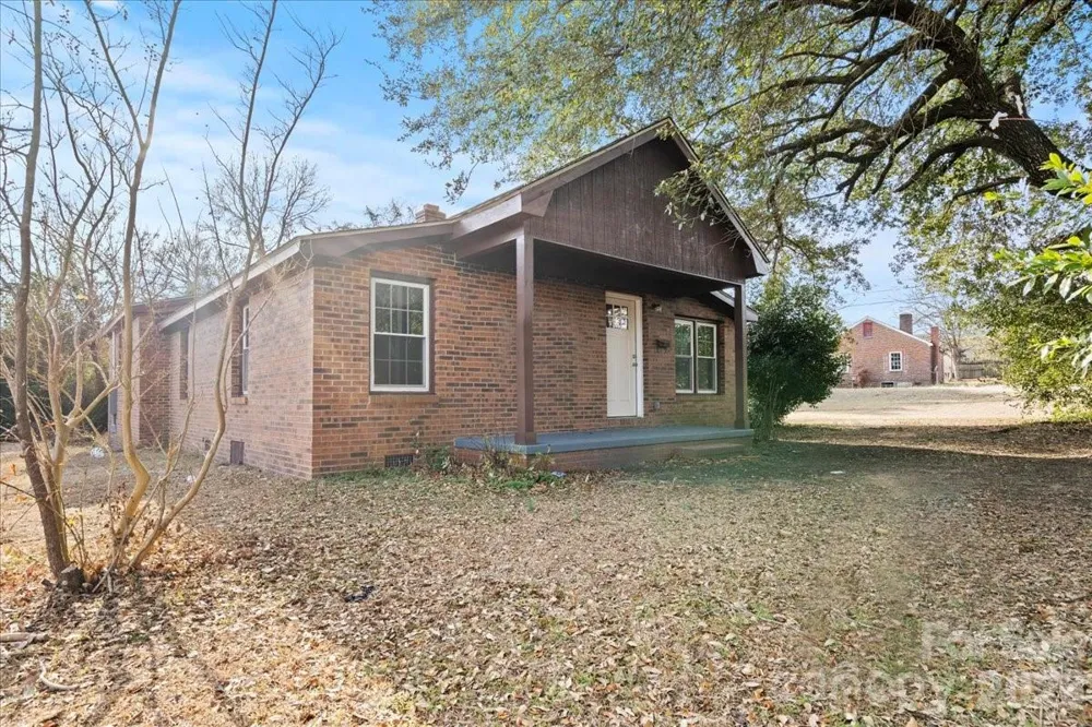 32 Roddy Street Cheraw, SC 29520