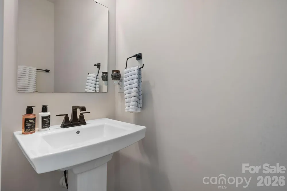 910 Prince Garrett Way Denver, NC 28037