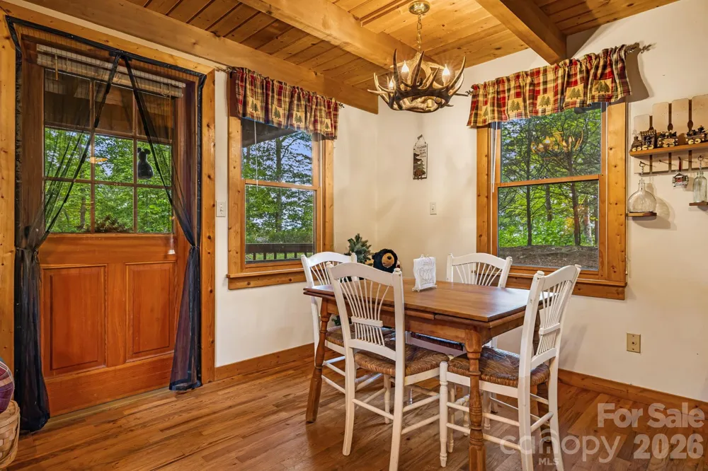 180 Grace Way Green Mountain, NC 28740