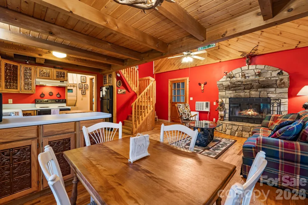 180 Grace Way Green Mountain, NC 28740