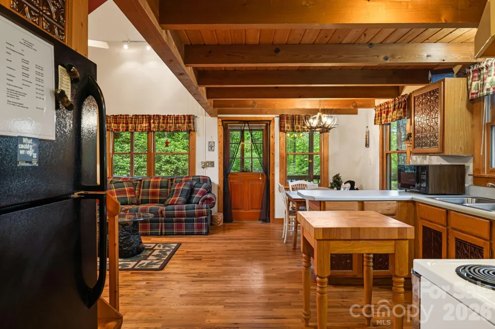 180 Grace Way Green Mountain, NC 28740