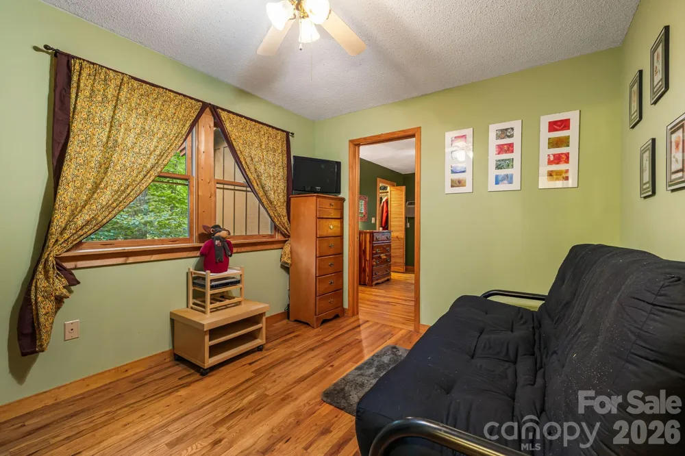 180 Grace Way Green Mountain, NC 28740