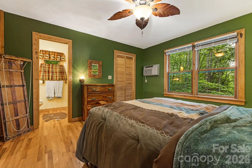 180 Grace Way Green Mountain, NC 28740