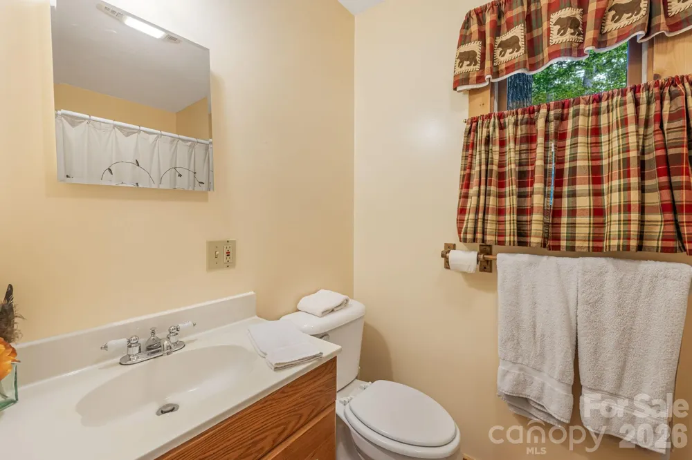 180 Grace Way Green Mountain, NC 28740