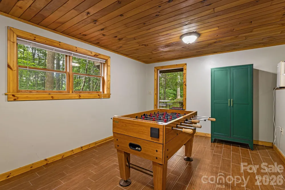 180 Grace Way Green Mountain, NC 28740