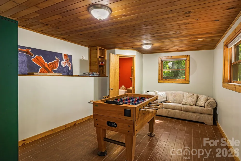 180 Grace Way Green Mountain, NC 28740