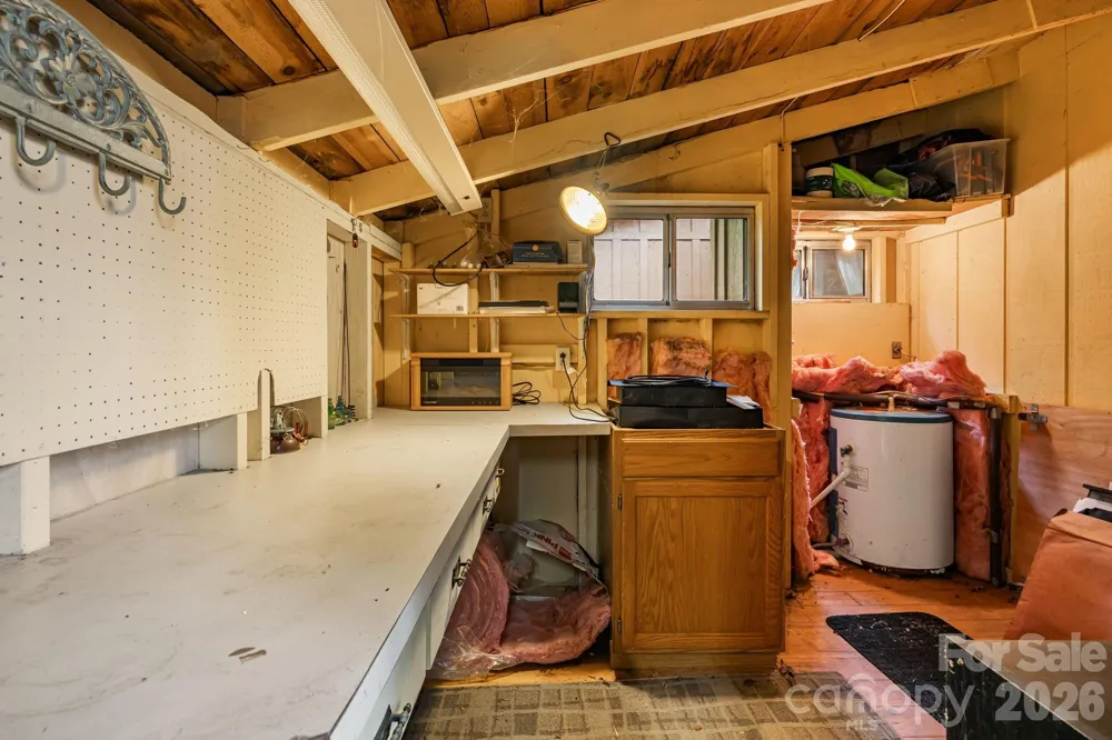 180 Grace Way Green Mountain, NC 28740