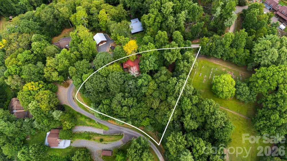 180 Grace Way Green Mountain, NC 28740