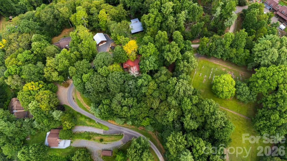 180 Grace Way Green Mountain, NC 28740