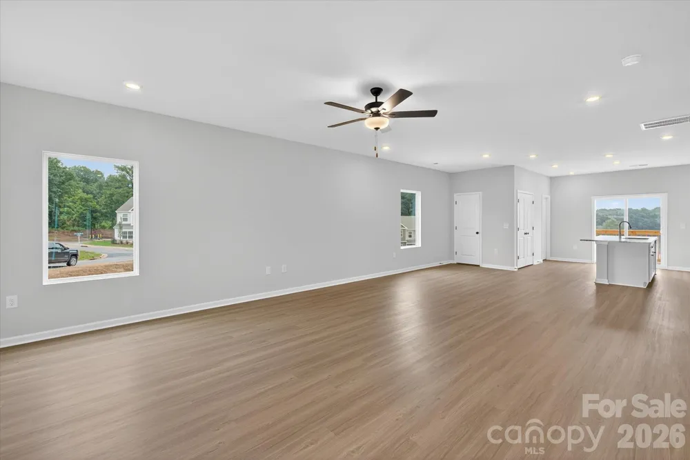 1972 W Davidson Avenue Gastonia, NC 28052