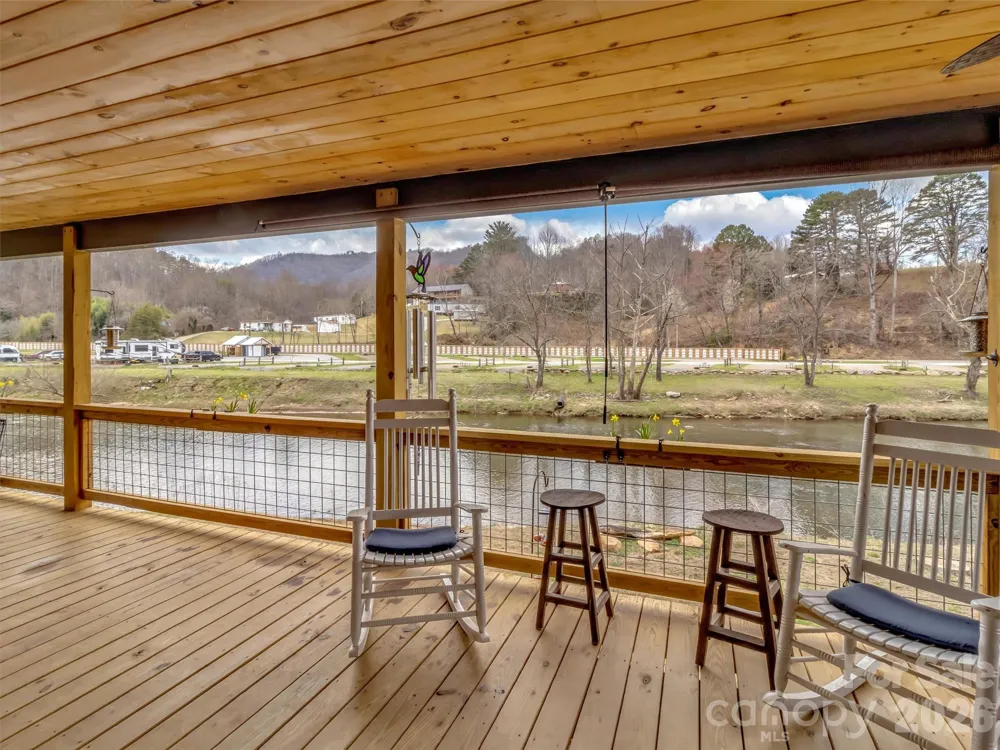 522 River Road Sylva, NC 28779