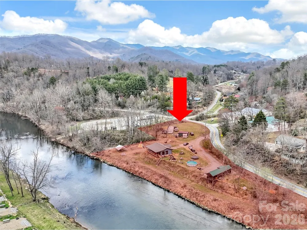 522 River Road Sylva, NC 28779