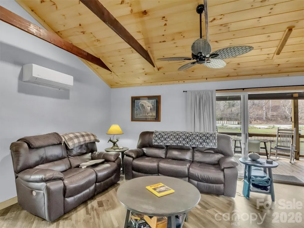 522 River Road Sylva, NC 28779