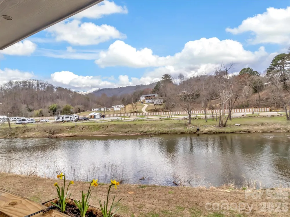 522 River Road Sylva, NC 28779