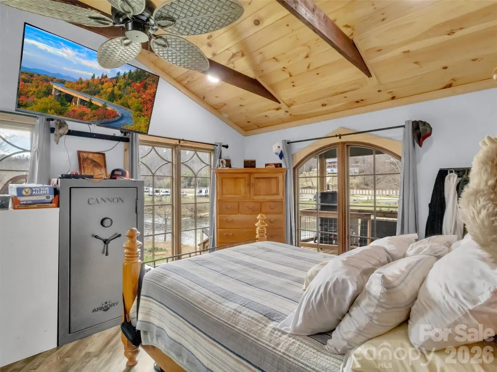 522 River Road Sylva, NC 28779