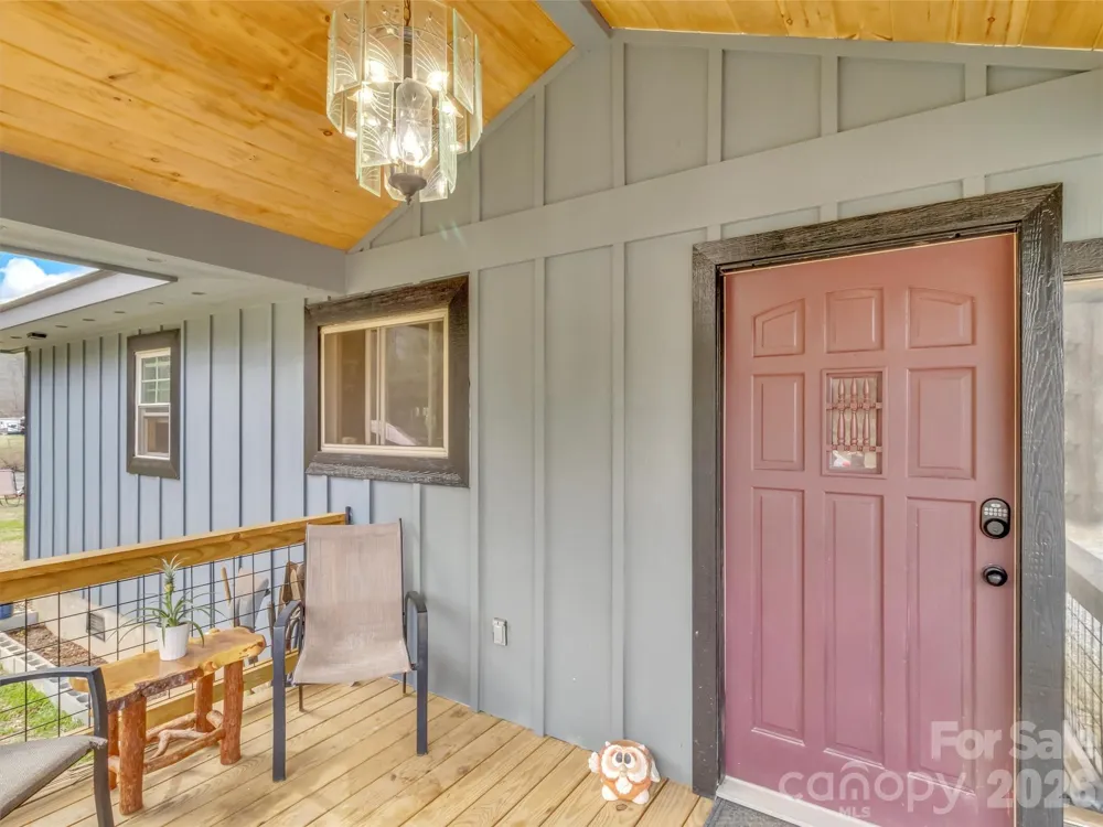 522 River Road Sylva, NC 28779