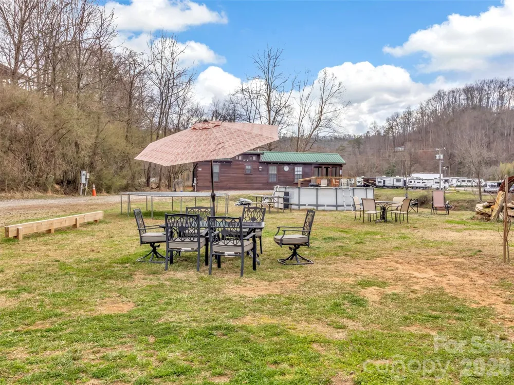 522 River Road Sylva, NC 28779