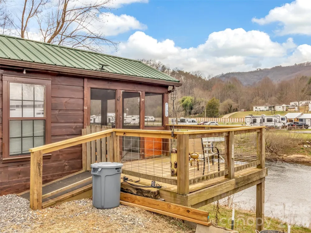 522 River Road Sylva, NC 28779