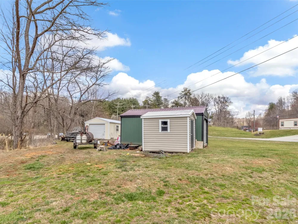522 River Road Sylva, NC 28779