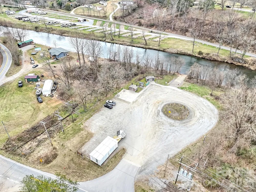 522 River Road Sylva, NC 28779