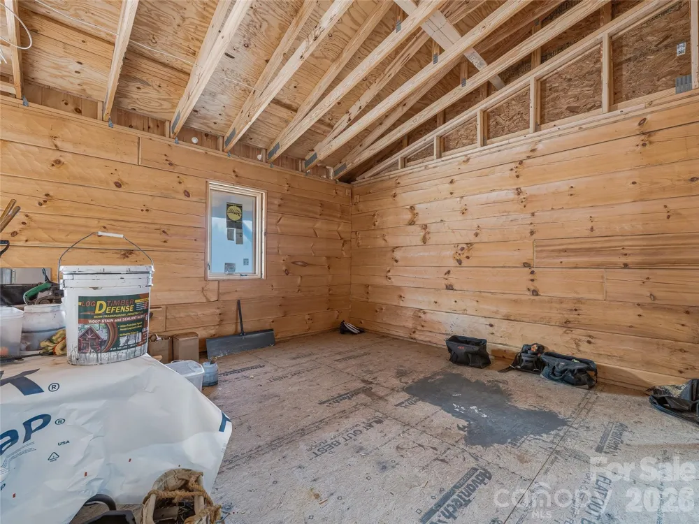 182 Whittemore Branch Road Barnardsville, NC 28709
